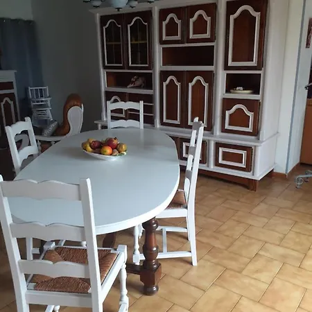 De Broustic Domek letniskowy